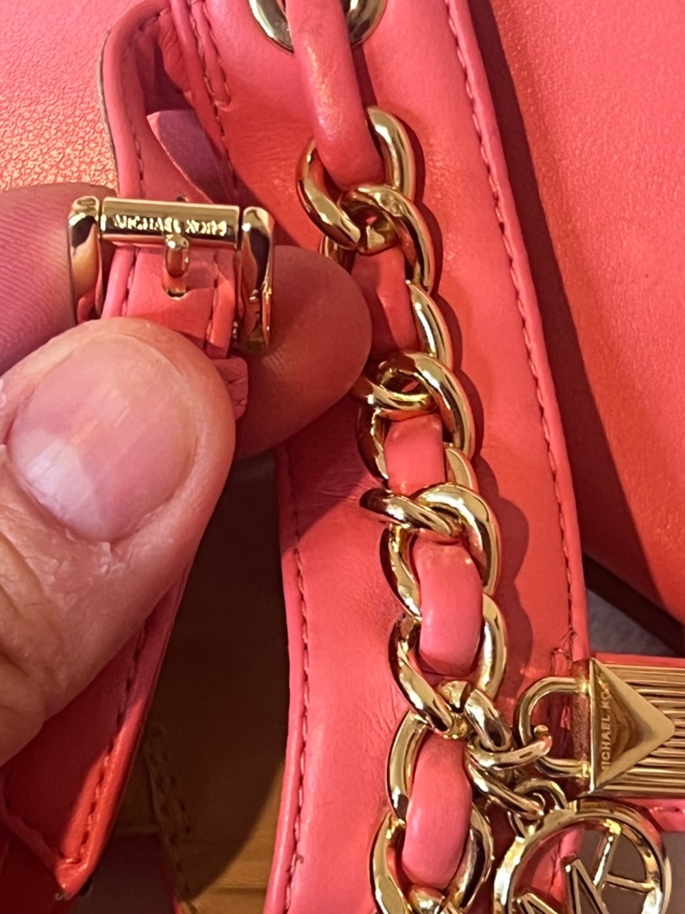 Michael Kors Pink Chain Charm Thong Sandals Size 6M - Picture 6 of 9